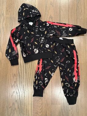 Black Lightning Print Hoodie & Jogger Set with Red Stripes